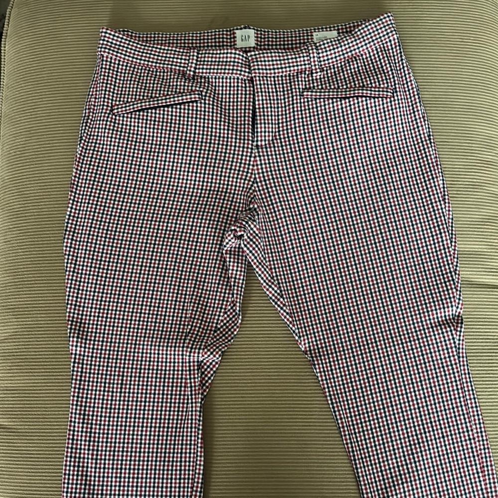 GAP Black and Red Ankle Cropped Pants